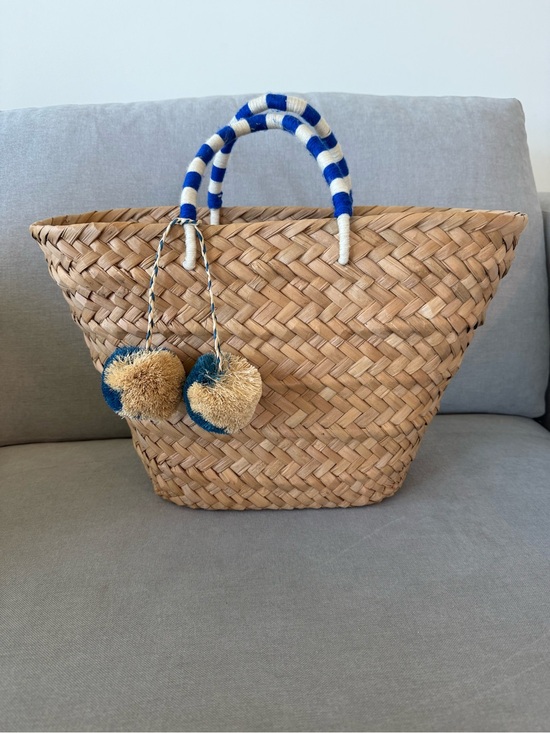 KAYU St. Tropez Pom-Pom Handwoven Straw Tote Bag – Blue/White